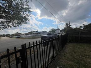 2255 NW 85th St, Miami FL 33147