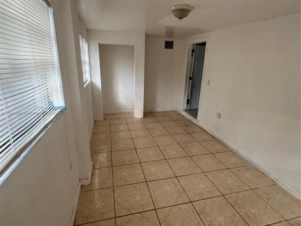 2255 NW 85th St, Miami FL 33147