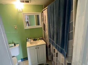 2255 NW 85th St, Miami FL 33147