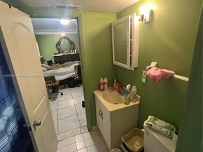 2255 NW 85th St, Miami FL 33147