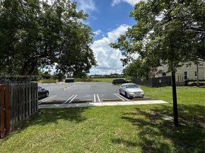 133 SE 28th Ter 8, Homestead FL 33033