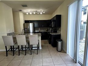 133 SE 28th Ter 8, Homestead FL 33033