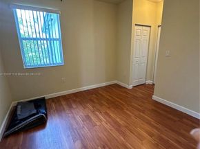 133 SE 28th Ter 8, Homestead FL 33033