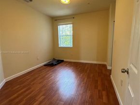 133 SE 28th Ter 8, Homestead FL 33033