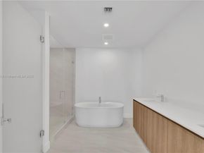 17550 Collins Avenue 1502, Sunny Isles Beach FL 33160