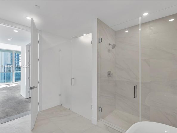17550 Collins Avenue 1502, Sunny Isles Beach FL 33160