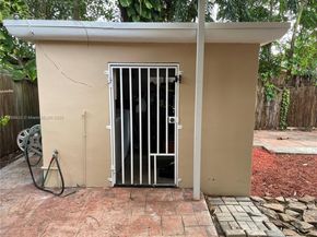 2121 SW 30th Ct, Miami FL 33145