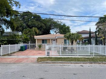 2121 SW 30th Ct