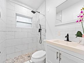 1230 NW 35th St, Miami FL 33142