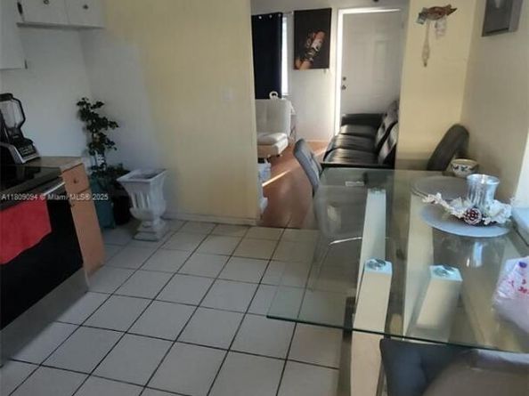 1037 NW 33rd Ave, Miami FL 33125