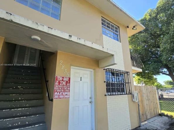 2835 NW 22nd Ave, Miami FL 33142