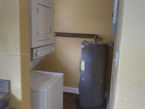 2835 NW 22nd Ave, Miami FL 33142