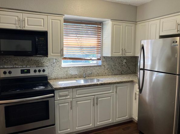 2835 NW 22nd Ave, Miami FL 33142