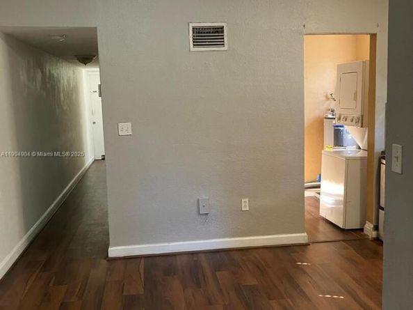 2835 NW 22nd Ave, Miami FL 33142