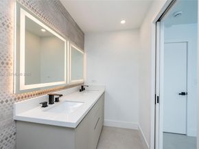 9230 SW 183rd Ter, Palmetto Bay FL 33157