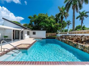 9230 SW 183rd Ter, Palmetto Bay FL 33157