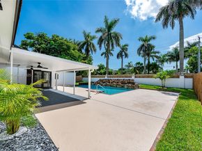 9230 SW 183rd Ter, Palmetto Bay FL 33157