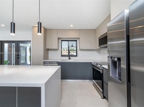 9230 SW 183rd Ter, Palmetto Bay FL 33157