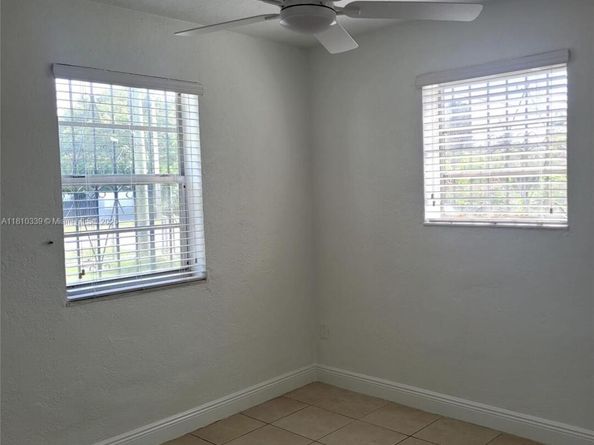 1760 NW 127th St, Miami FL 33167