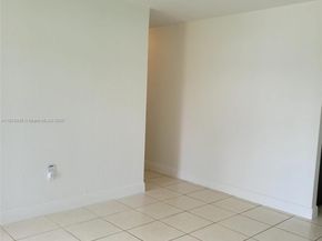 1760 NW 127th St, Miami FL 33167