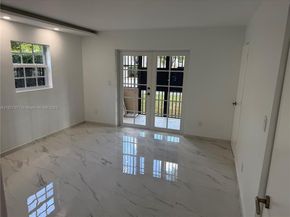 10901 N Kendall Dr 101, Miami FL 33176