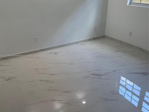 10901 N Kendall Dr 101, Miami FL 33176