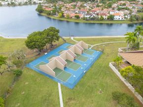 4859 SW 152nd Ct 40C, Miami FL 33185