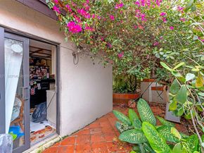 4859 SW 152nd Ct 40C, Miami FL 33185