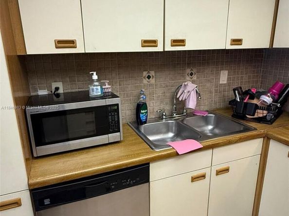 9015 SW 125th Ave N204, Miami FL 33186