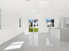 22445 SW 125th Ave 18A, Miami FL 33170