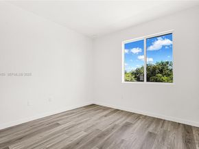 22445 SW 125th Ave 18A, Miami FL 33170