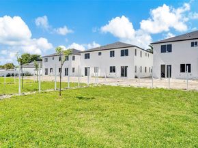 22445 SW 125th Ave 18A, Miami FL 33170