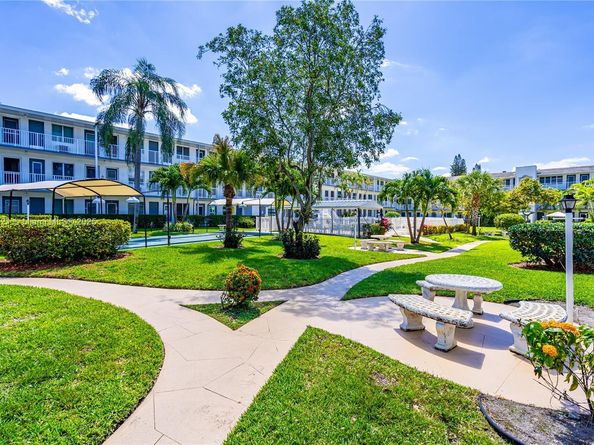 15610 NE 6th Ave 5C, Miami FL 33162