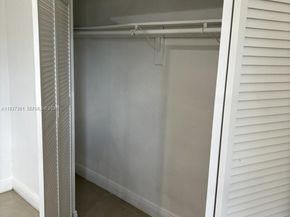 1471 NW 22nd St, Fort Lauderdale FL 33311