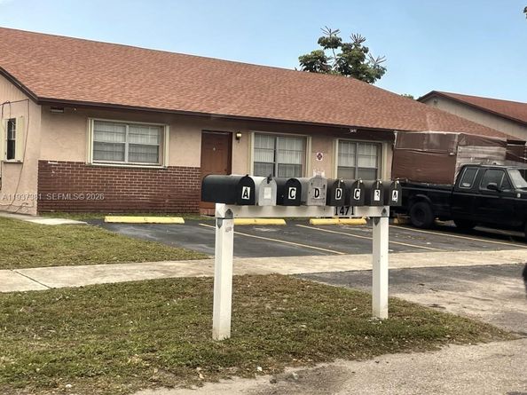 1471 NW 22nd St, Fort Lauderdale FL 33311