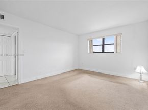 8401 NW 8 St 401, Miami FL 33126