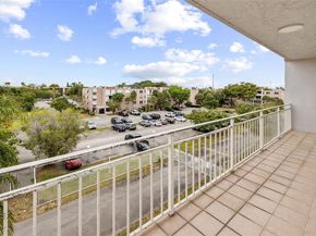 8401 NW 8 St 401, Miami FL 33126