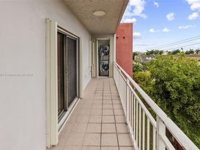 8401 NW 8 St 401, Miami FL 33126