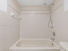 8401 NW 8 St 401, Miami FL 33126