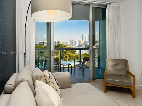 2602 E Hallandale Beach Blvd R706, Hallandale Beach FL 33009