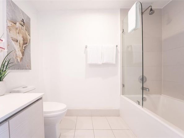 2602 E Hallandale Beach Blvd R706, Hallandale Beach FL 33009