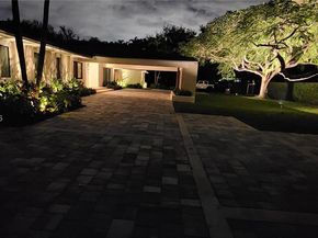 12050 SW 90th Ave, Miami FL 33176