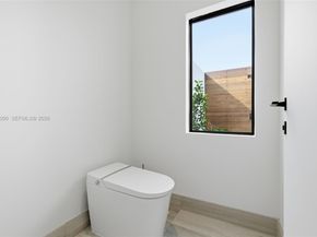 12050 SW 90th Ave, Miami FL 33176