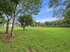 12050 SW 90th Ave, Miami FL 33176