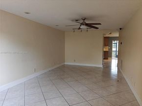 9803 NW 37th St, Sunrise FL 33351