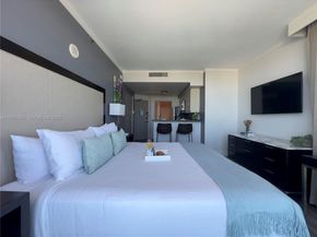 2889 Mcfarlane Rd 1812, Miami FL 33133