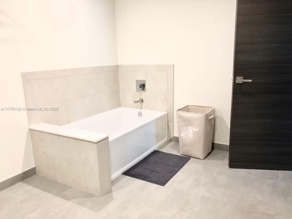 777 N Ocean Dr N322, Hollywood FL 33019