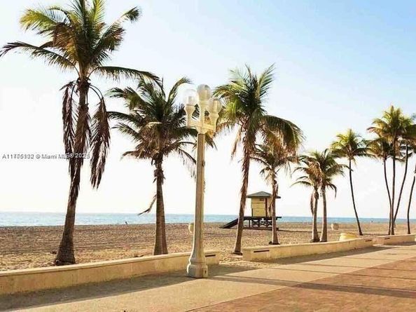 777 N Ocean Dr N322, Hollywood FL 33019