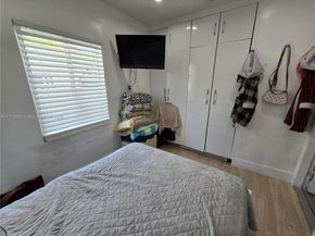 1011 NW 64th St, Miami FL 33150
