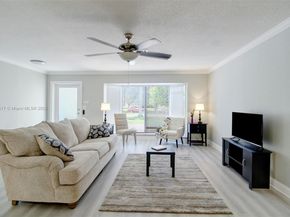 19820 SW 83rd Ave, Cutler Bay FL 33189